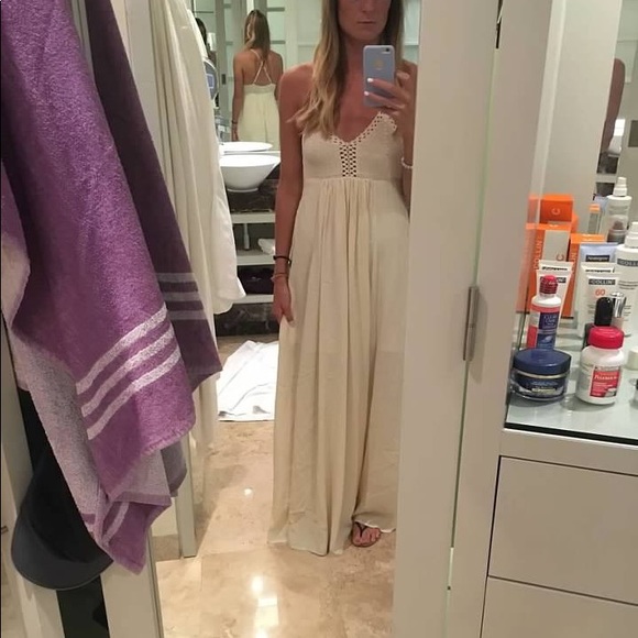 Maxi dress with criss-cross back - Picture 1 of 3